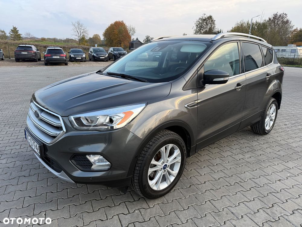 Ford Kuga 1.5 EcoBoost 2x4 Titanium - 3