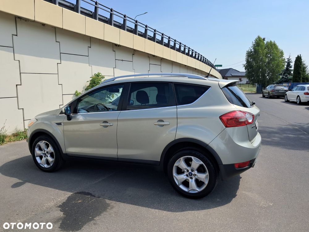 Ford Kuga 2.0 TDCi Titanium - 4