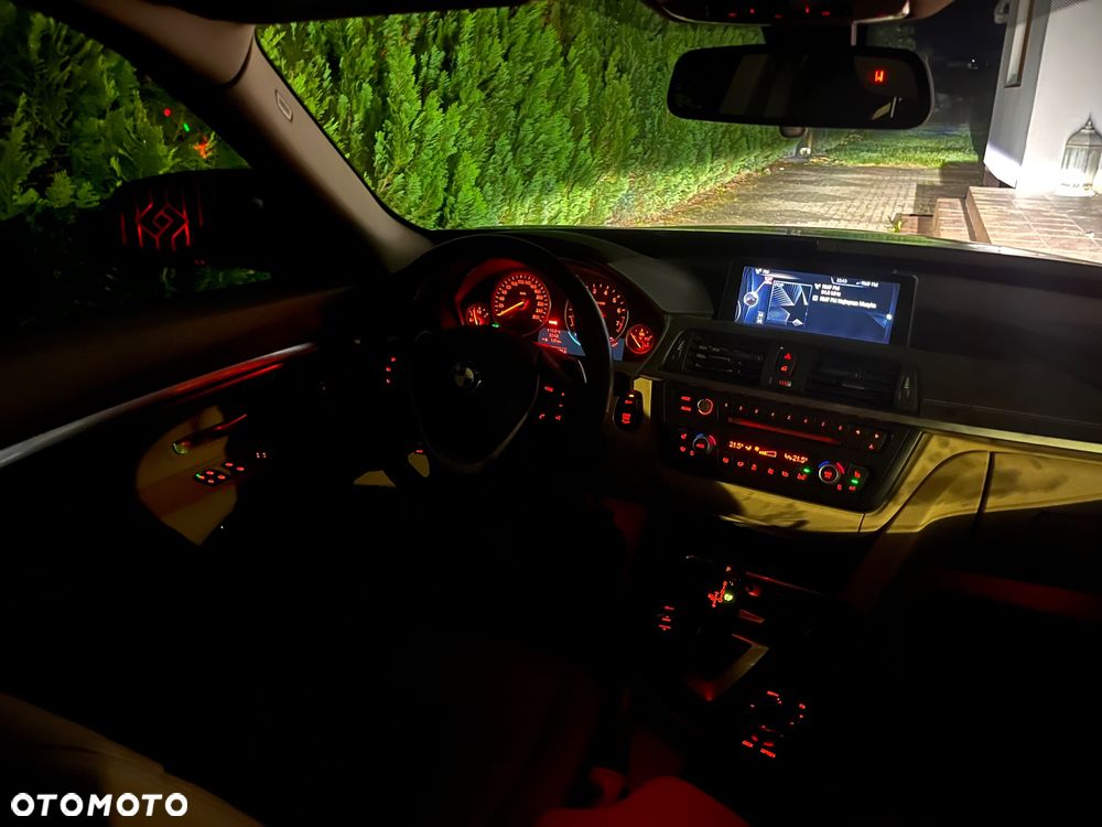 BMW 3GT 328i xDrive Luxury Line - 29