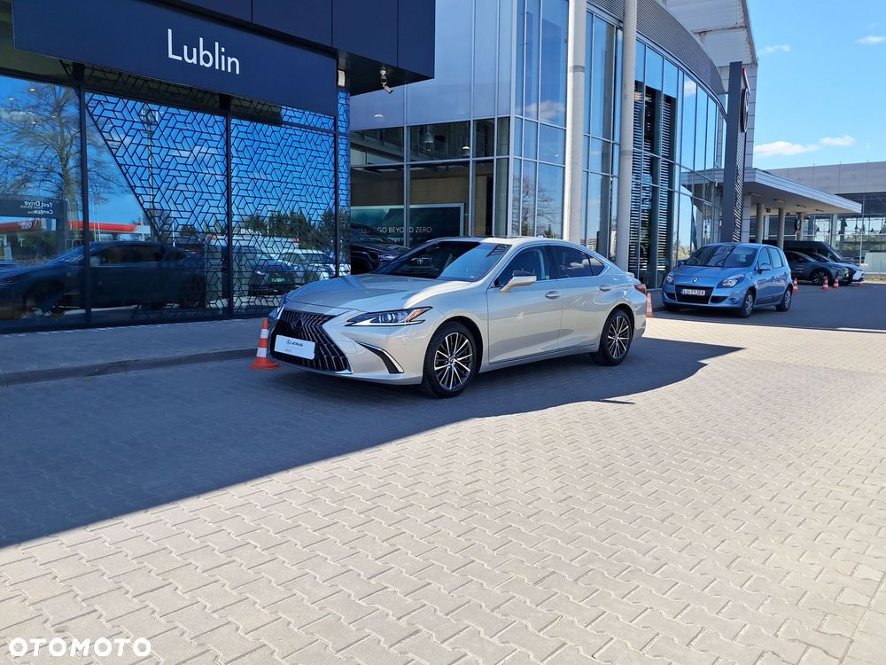 Lexus ES - 17