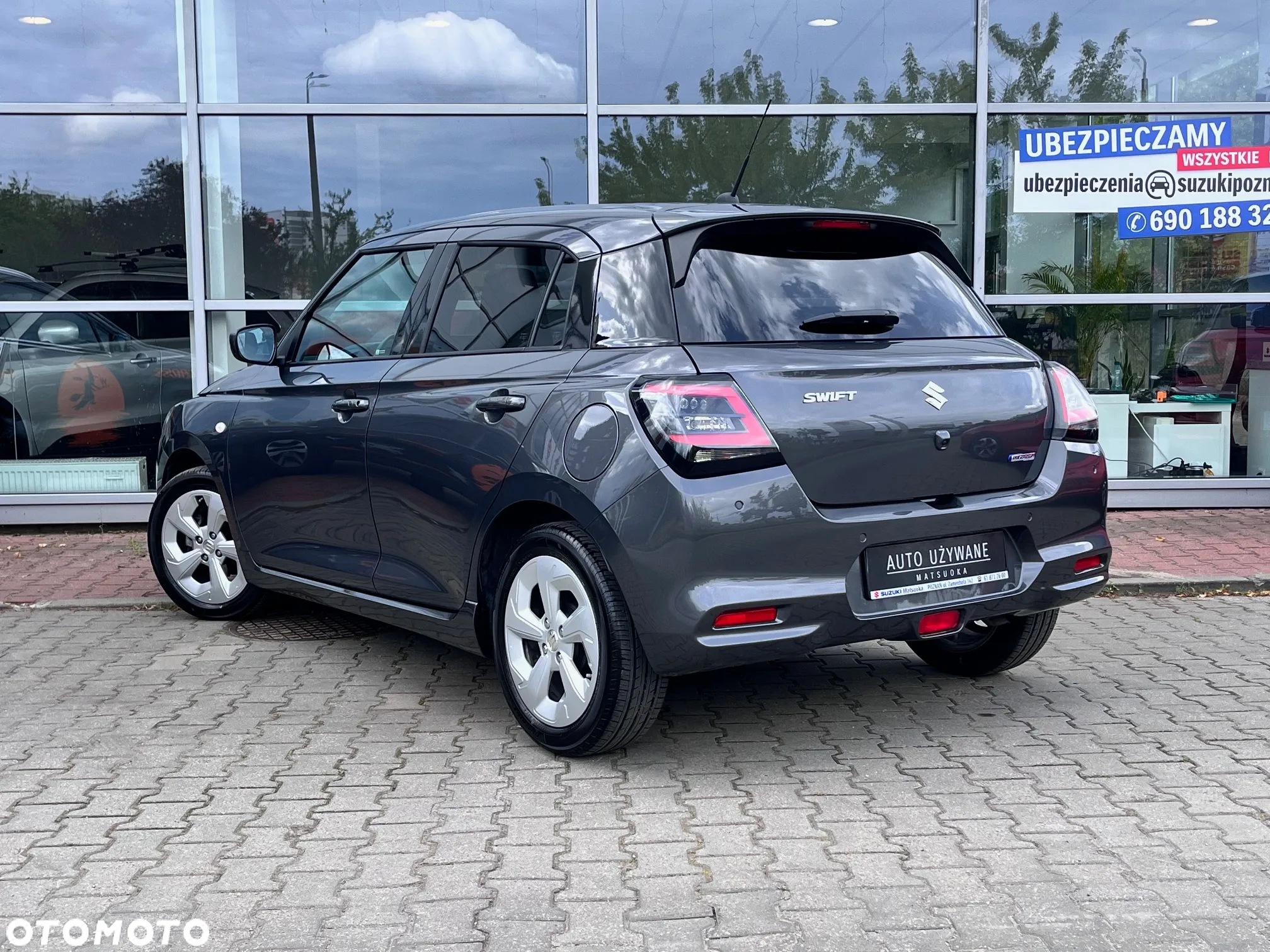 Suzuki Swift 1.2 Dualjet SHVS Premium Plus - 3