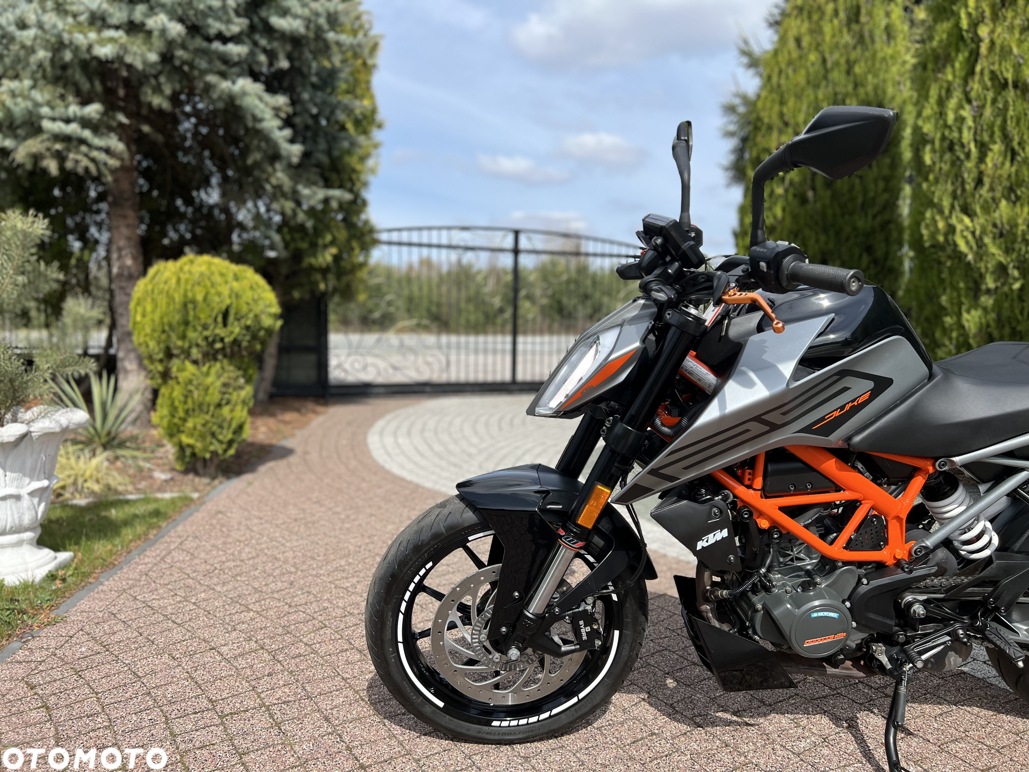 KTM Duke - 25