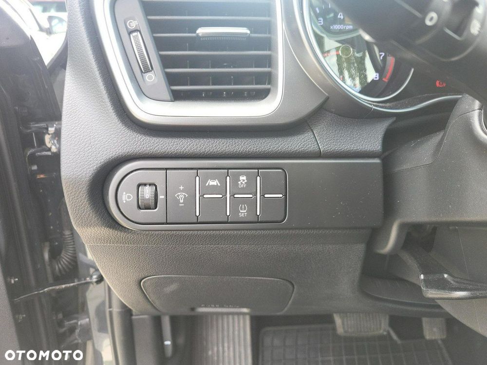 Kia XCeed 1.5 T-GDI M DCT - 22