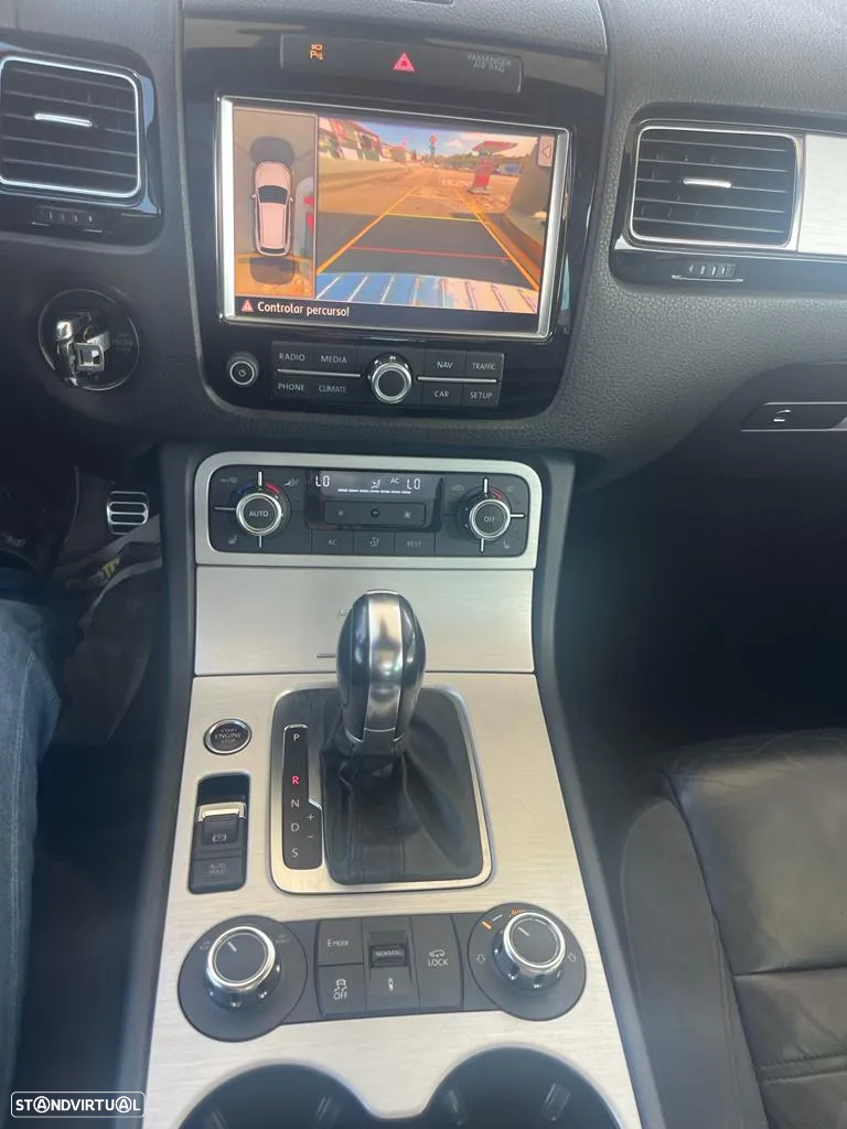 VW Touareg 3.0 TSI Hibrido - 7