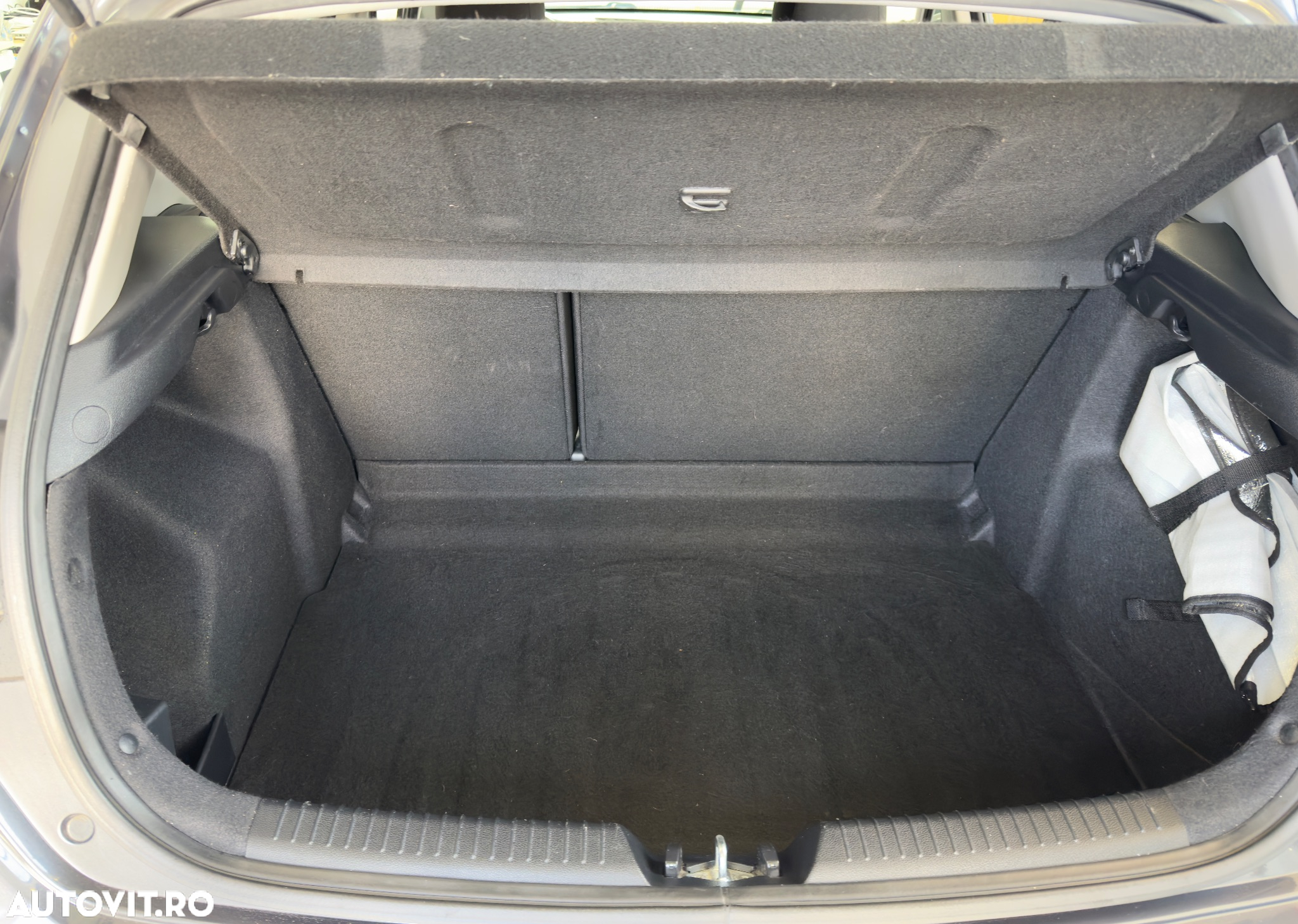 Kia Ceed 1.4 CRDi 90 Vision - 11