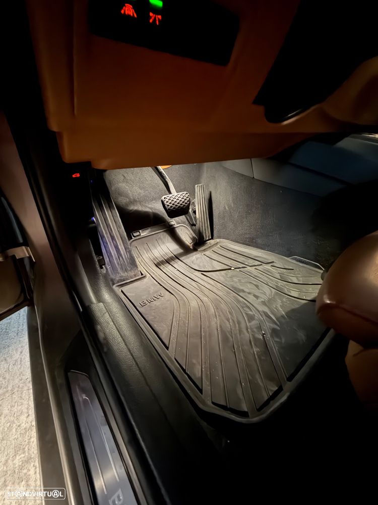 BMW 320 d Line Luxury Auto - 39
