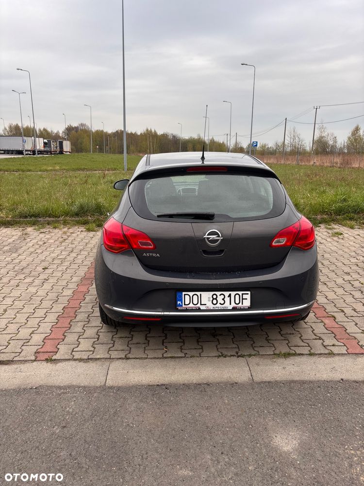 Opel Astra 1.6 Essentia - 13