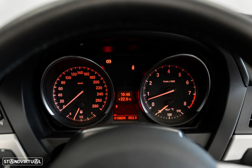 BMW Z4 23 i - 11