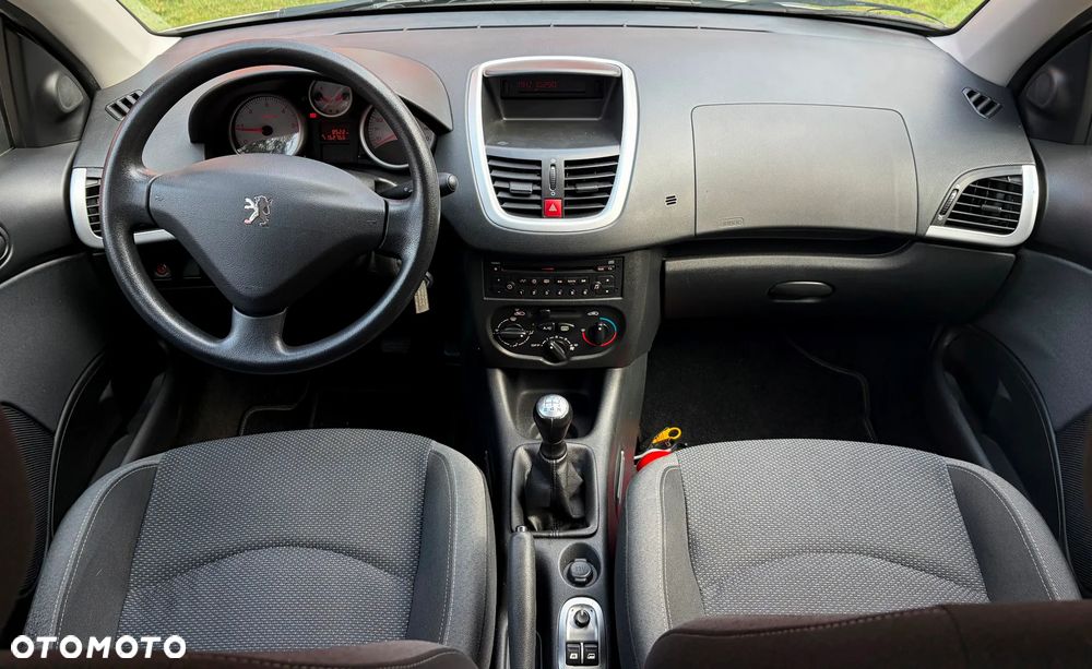 Peugeot 206 - 9
