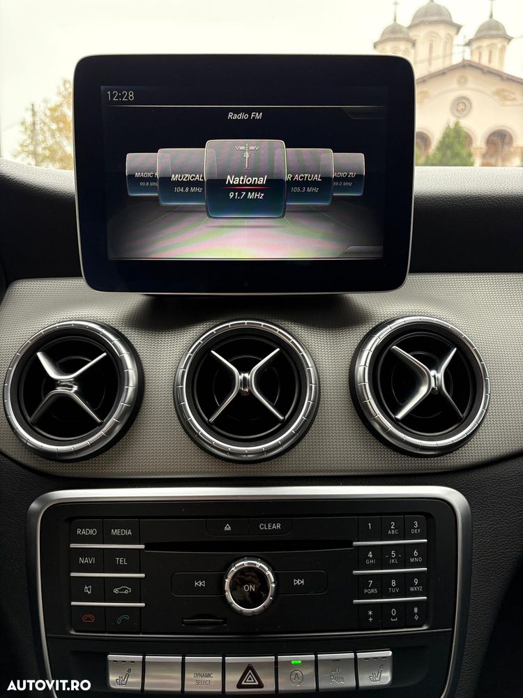 Mercedes-Benz CLA 200 d 7G-DCT - 15