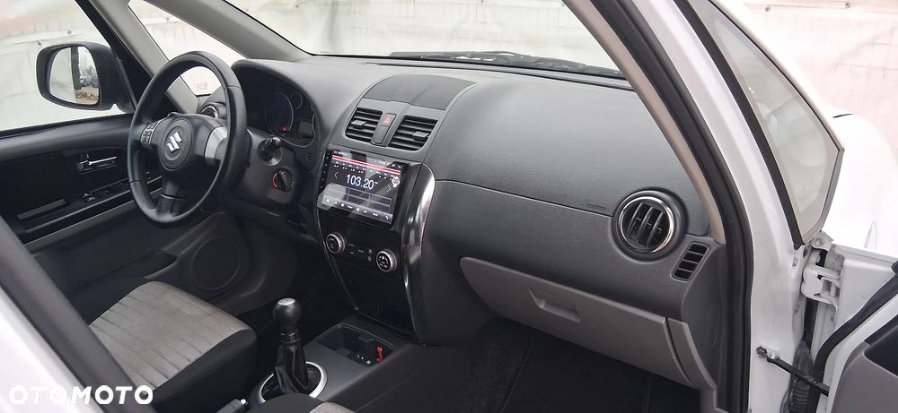 Suzuki SX4 1.6 VVT 4x4 Comfort - 14