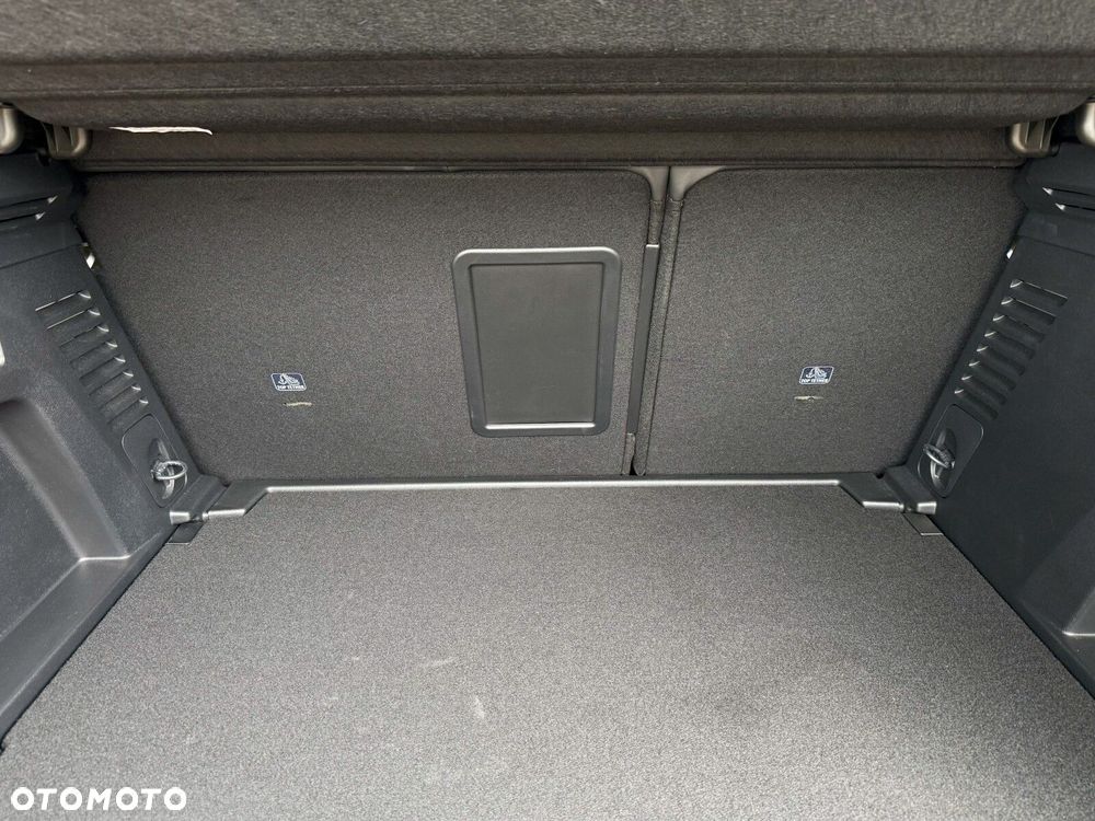 Peugeot 3008 1.2 PureTech GT S&S EAT8 - 11