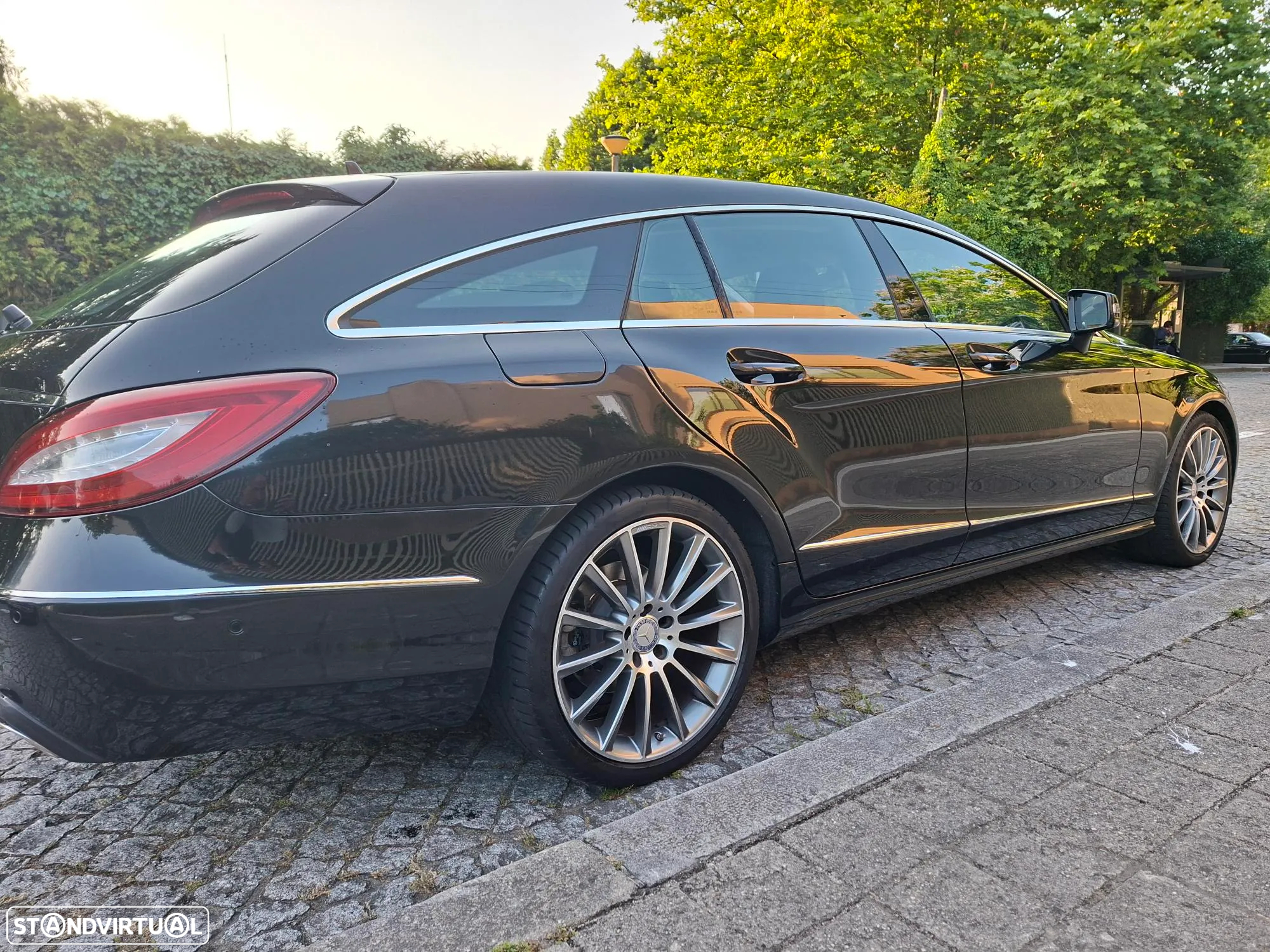 Mercedes-Benz 220 - 5