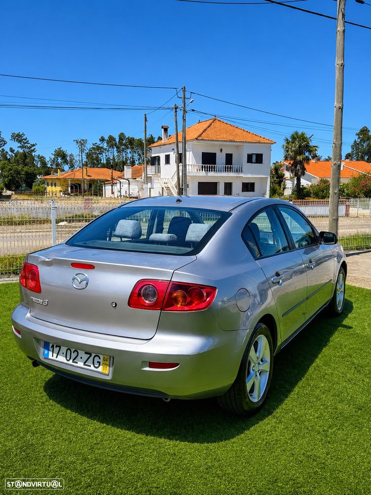 Mazda 3 Sedan - 4