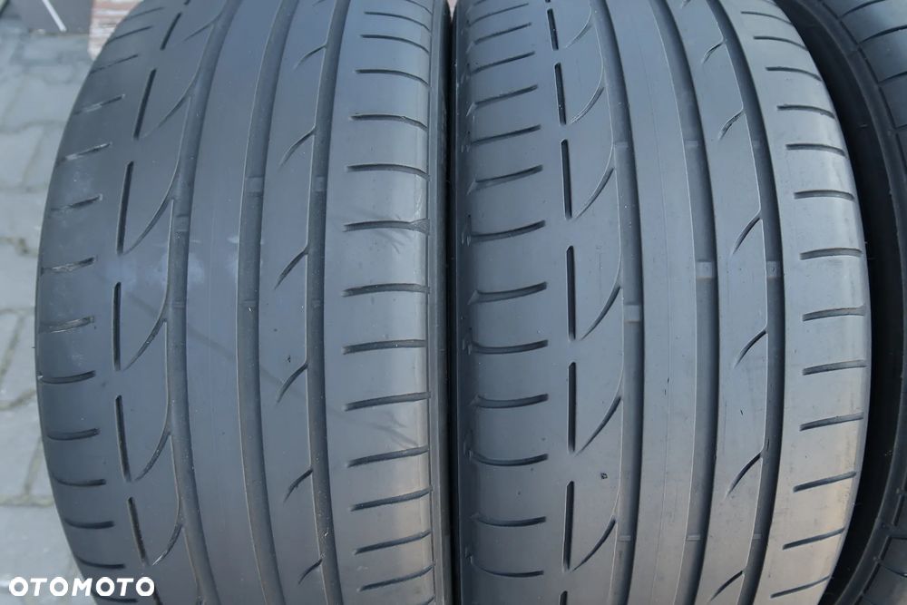 225/40r19 Brigdestone 225/40/19 - 2