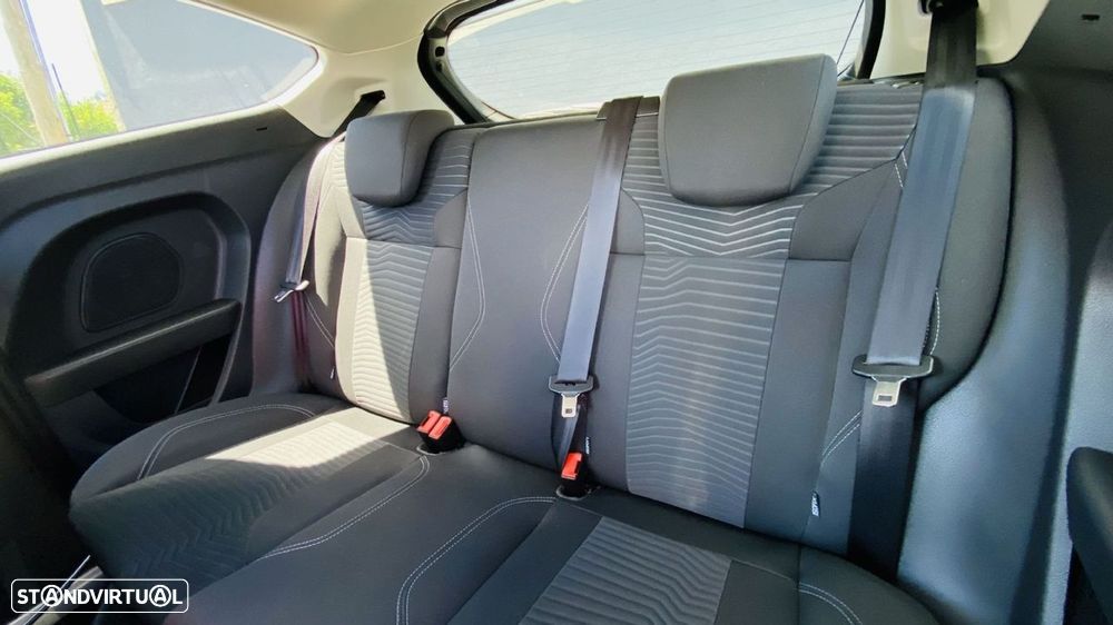 Ford Fiesta 1.5 TDCi Titanium - 25