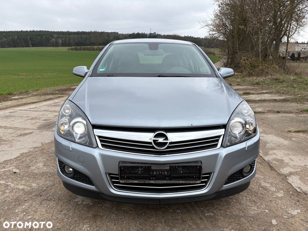 Opel Astra 1.6 Innovation 110 Jahre - 8