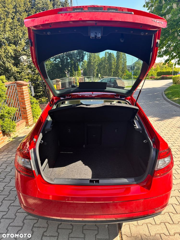 Skoda Octavia 2.0 TSI 4x4 Style DSG - 6