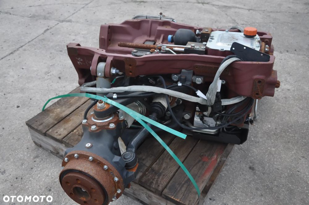 Most zwolnica dyferencjał wom  wspornik Sadowniczy  Same deutz Lamborghini - 3