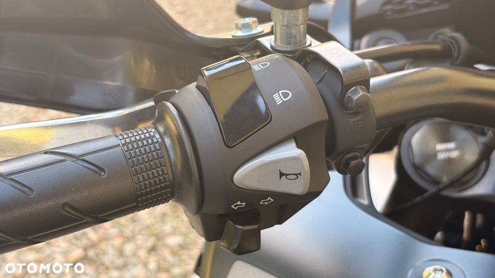 Honda CB - 25