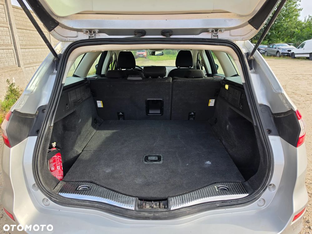 Ford Mondeo - 19