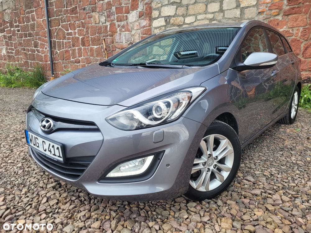 Hyundai i30 i30cw 1.6 Fifa World Cup Edition - 7