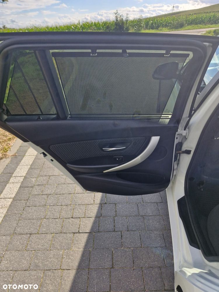 BMW Seria 3 320d - 7