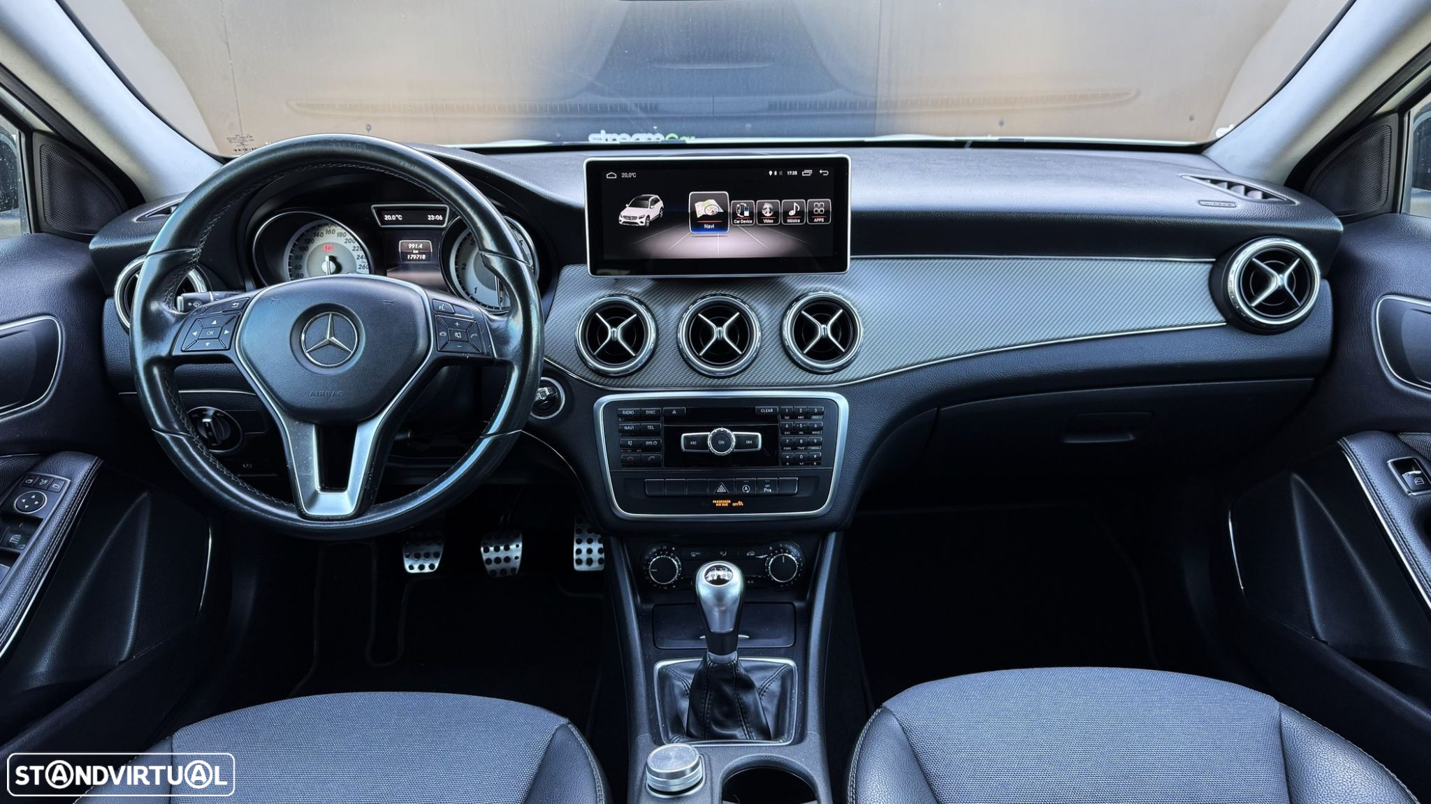 Mercedes-Benz GLA 180 CDi Urban - 13