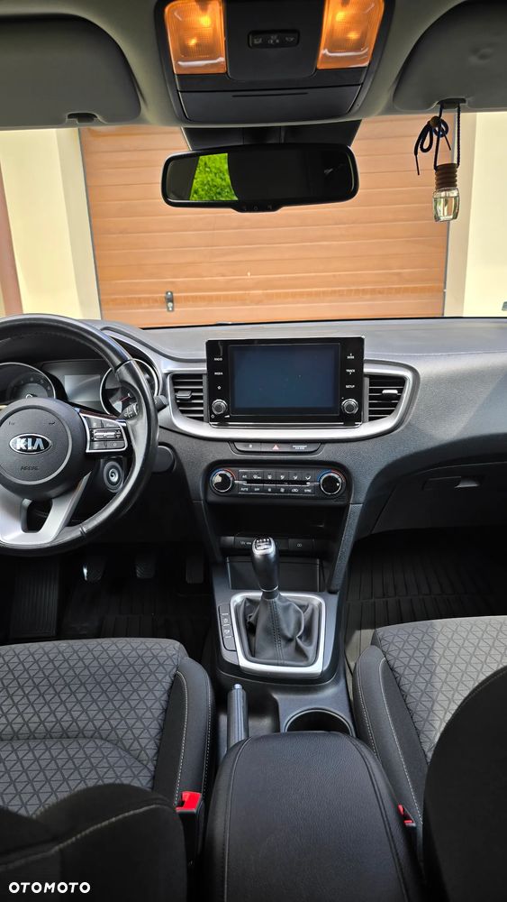 Kia XCeed 1.4 T-GDI M - 12