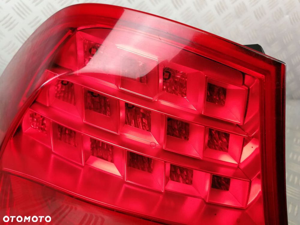 4871731 lampa lewy lewa tylna tył w błotnik BMW E90 LCI LIFT SEDAN EUROPA - 5