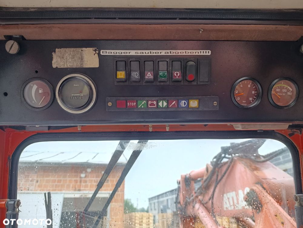 Atlas 1304 - 11