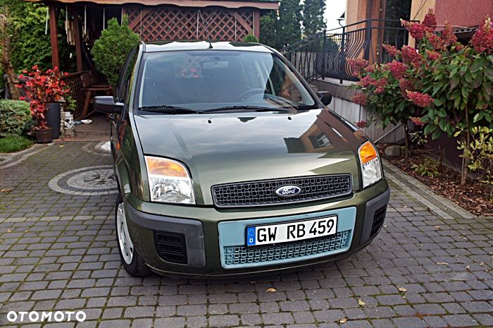 Ford Fusion - 17