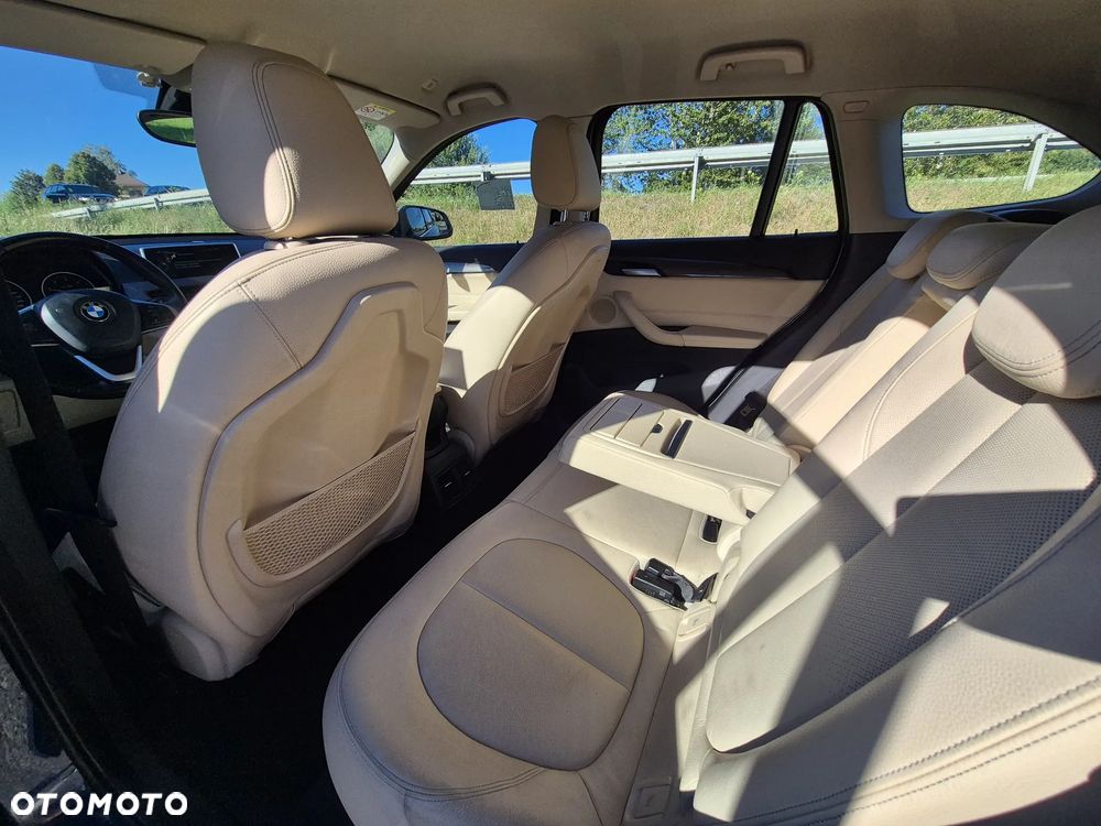 BMW X1 xDrive20d xLine sport - 25