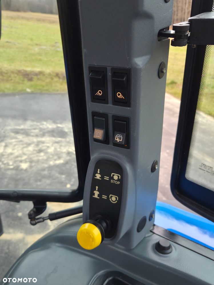 New Holland TL100A - 28