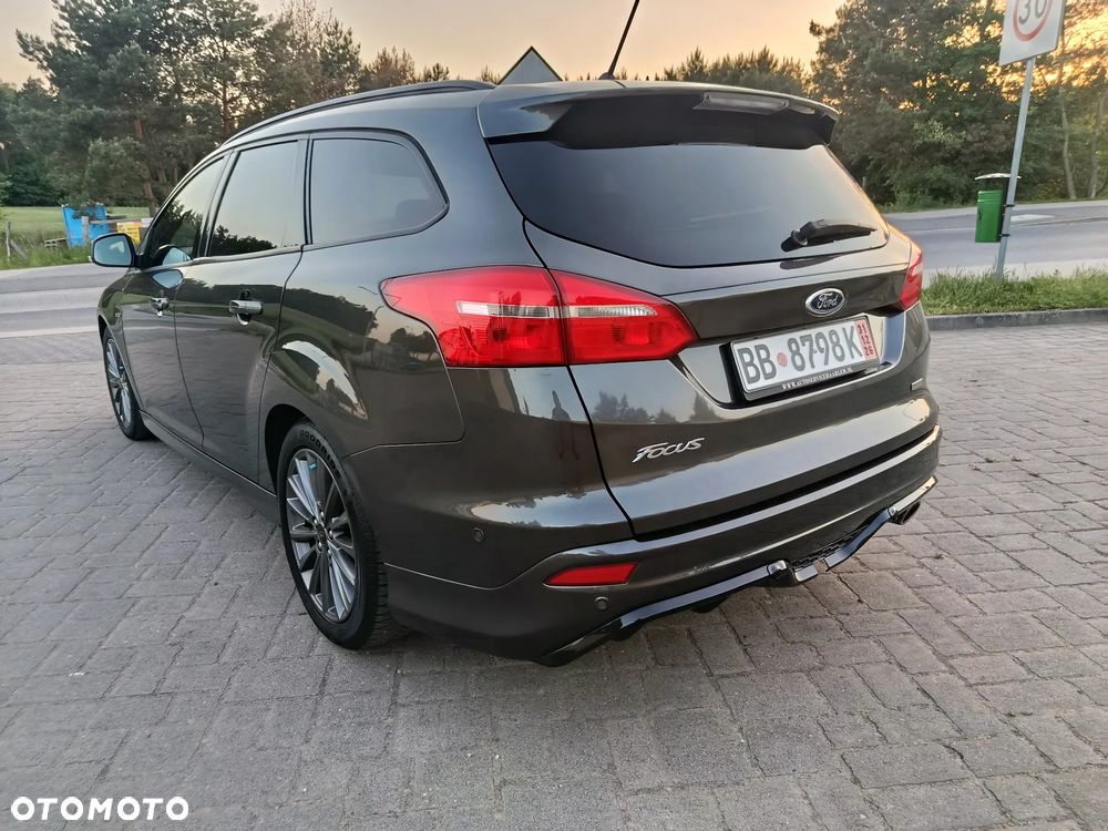Ford Focus 1.5 EcoBoost STart-Stopp-System ST-LINE - 11