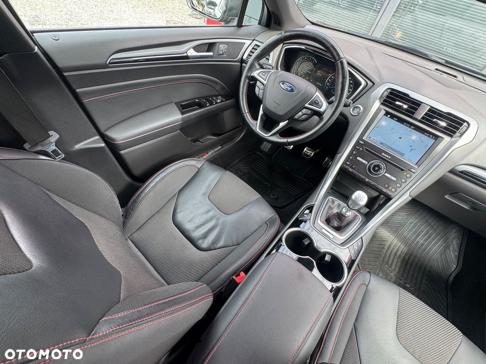 Ford Mondeo 2.0 TDCi ST-Line X - 32