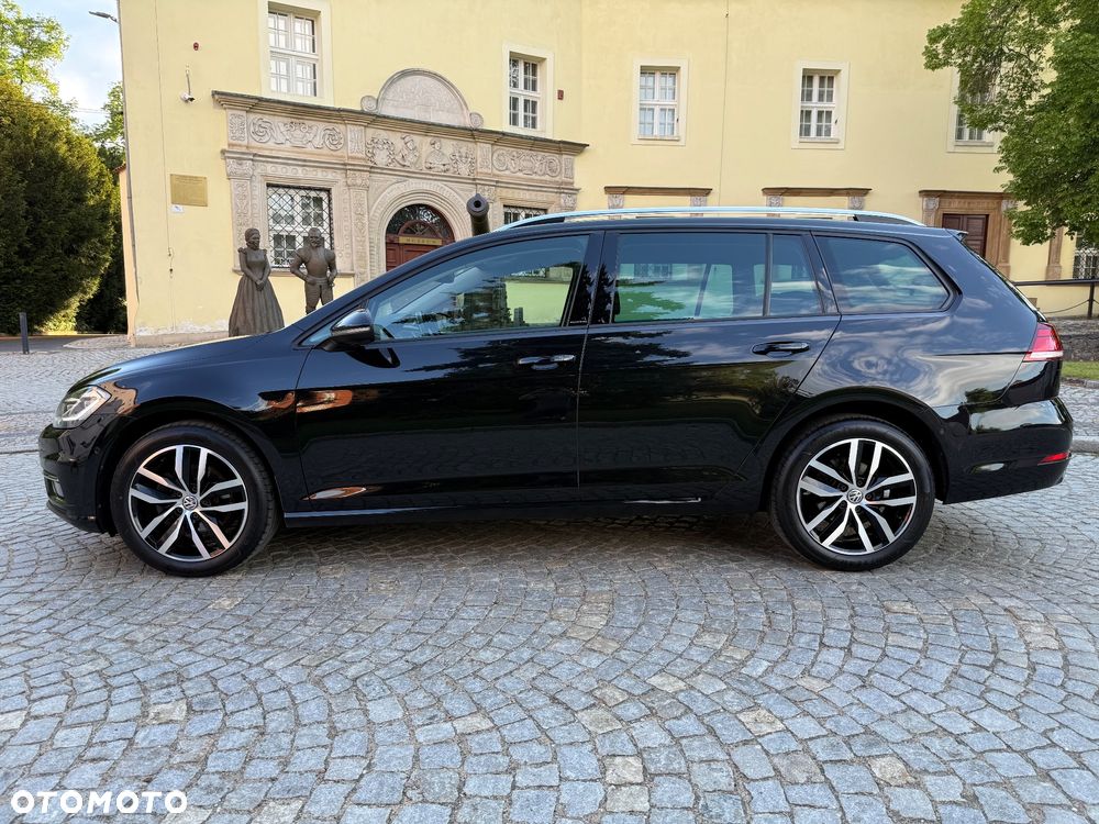 Volkswagen Golf 1.6 TDI SCR DSG IQ.DRIVE - 4