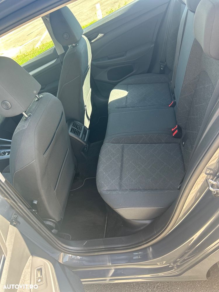 Volkswagen Golf 1.5 eTSI DSG MHEV Life - 15