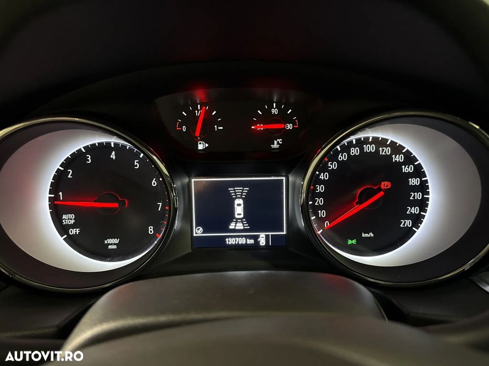 Opel Insignia - 11