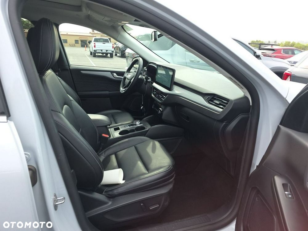 Ford Escape - 10