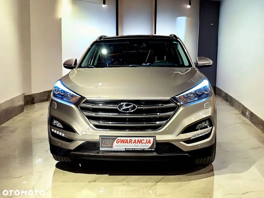 Hyundai Tucson 2.0 CRDi 4WD Automatik Premium - 25