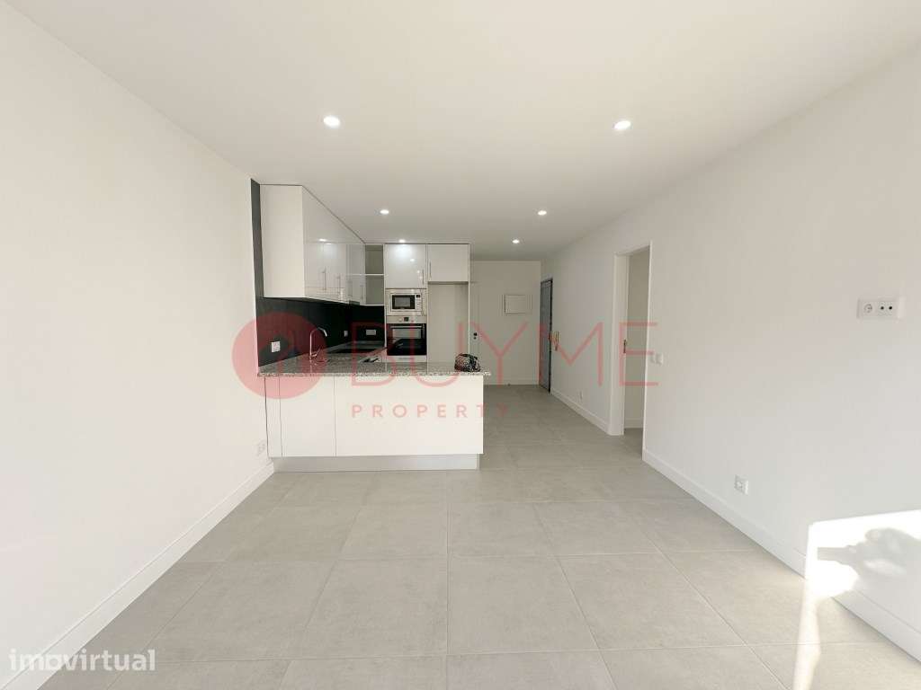 Apartamento com 2 Quartos em Quarteira - Grande imagem: 2/12