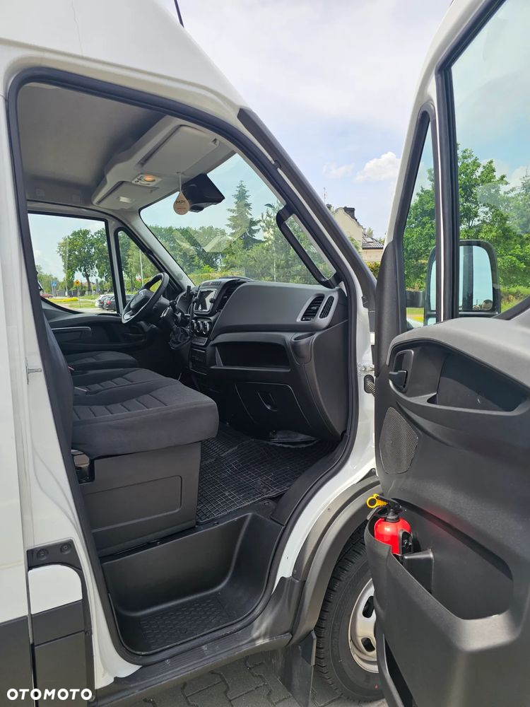 Iveco DAILY - 15
