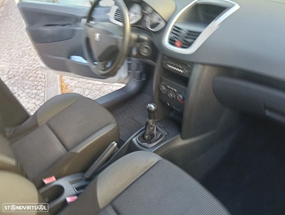 Peugeot 207 1.4 HDi Active - 9