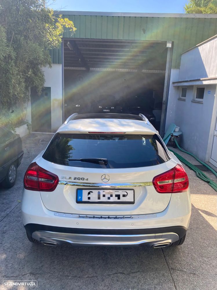 Mercedes-Benz GLA 200 CDI Style - 4