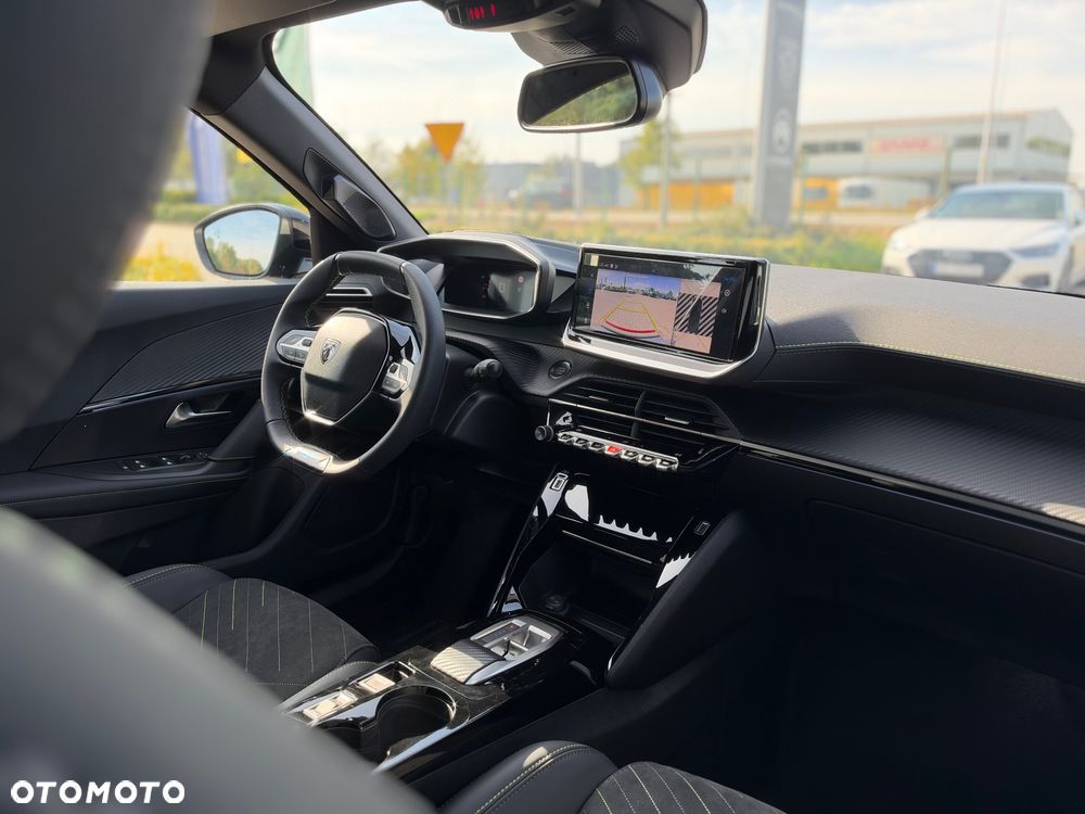 Peugeot 2008 PureTech mHEV GT Exclusive e-DCS6 - 26