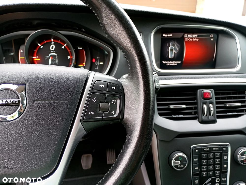 Volvo V40 D2 Momentum - 20