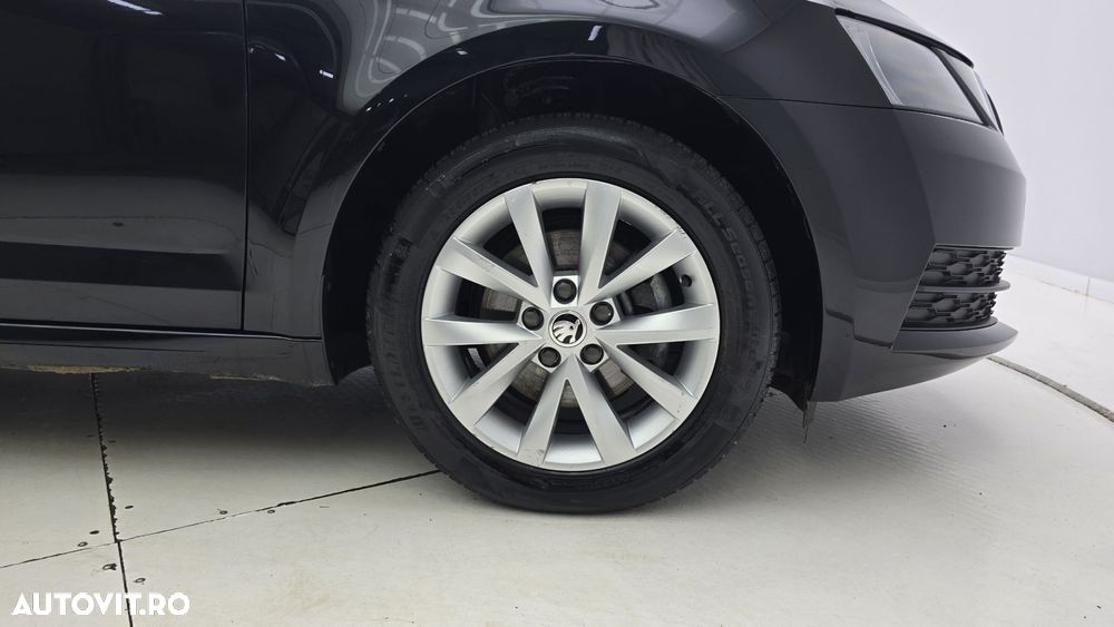 Skoda Octavia 2.0 TDI DSG Ambition - 23