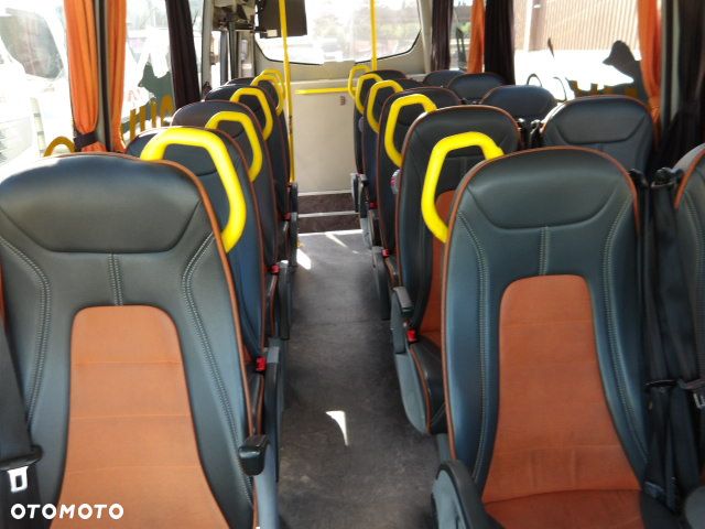 Mercedes-Benz SPRINTER 11 - 15