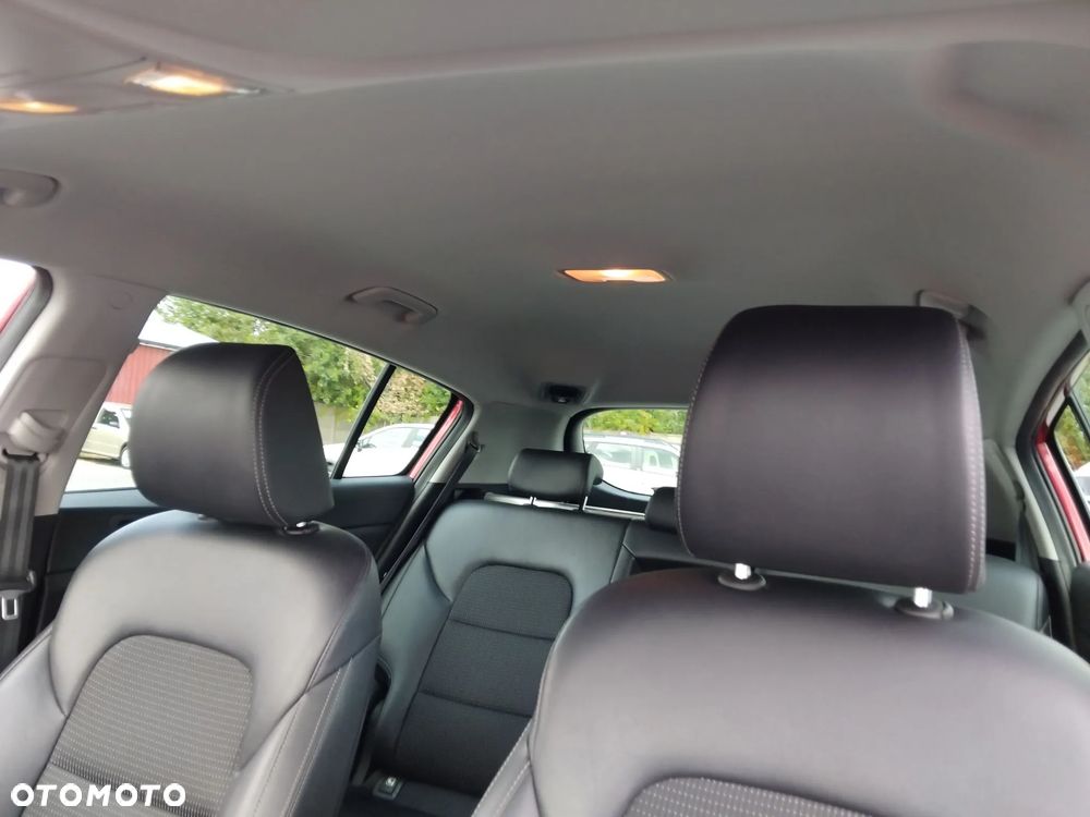 Kia Sportage 1.6 GDI Black Edition 2WD - 23